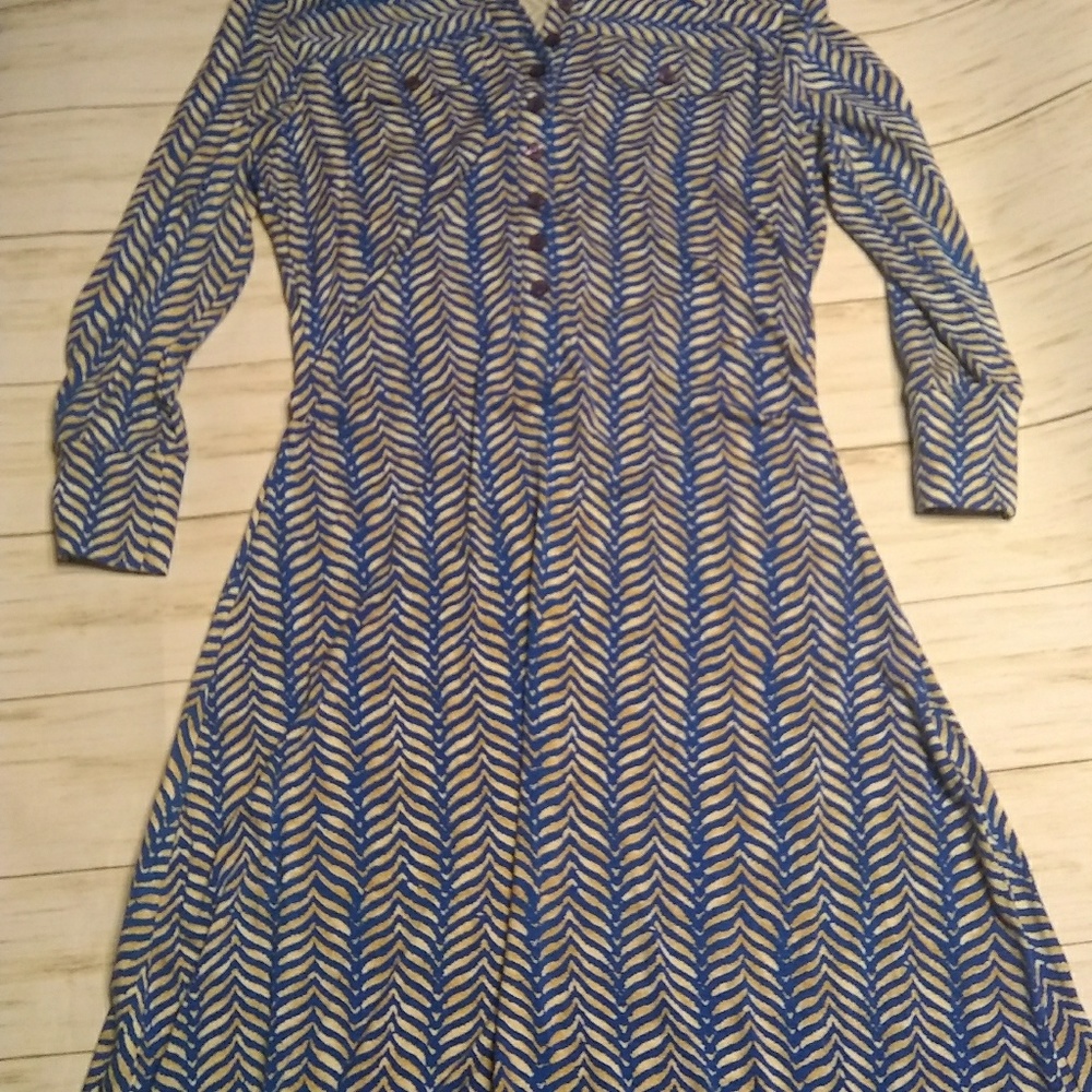 Diane von furstenburg size 8 blue and white dress